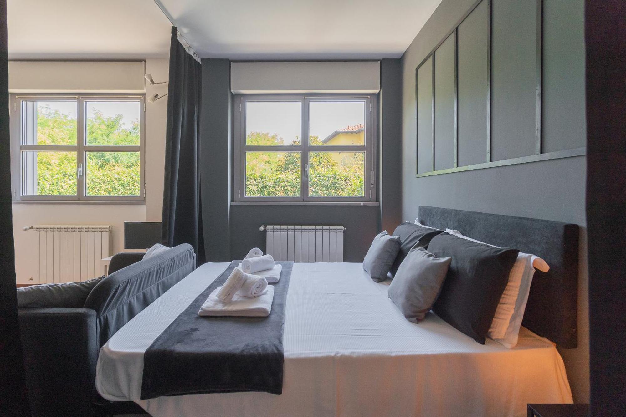 Black Loft Como By Rent All Como Exterior foto